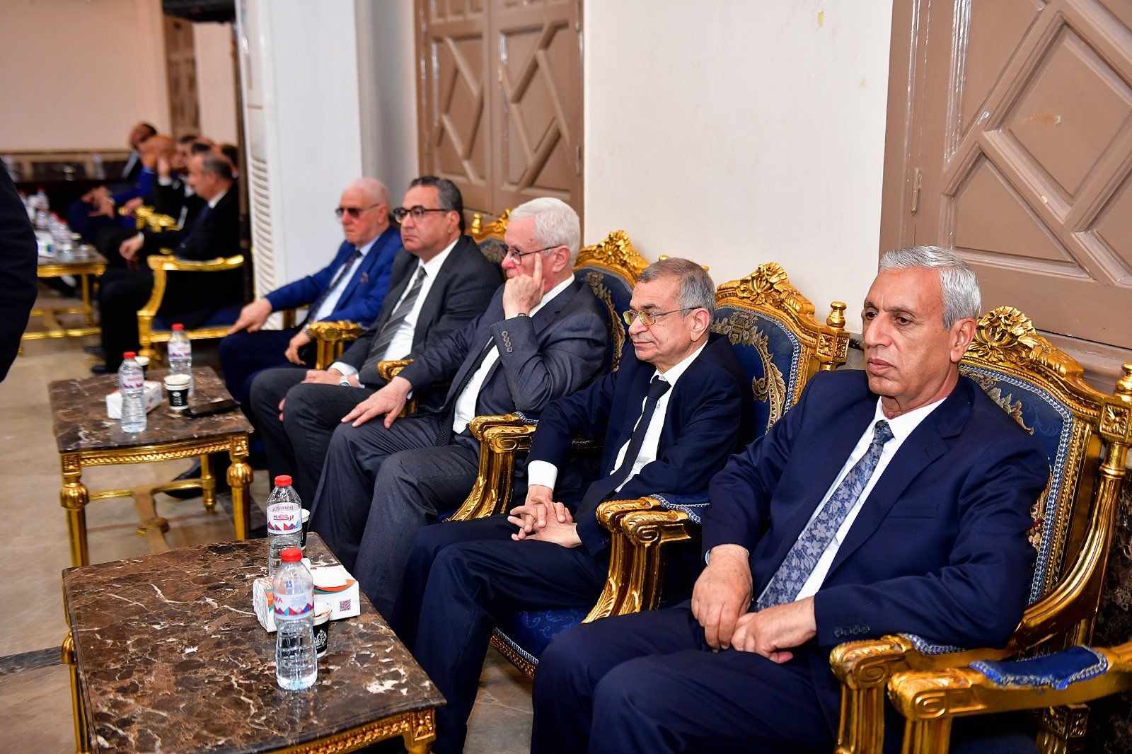 جانب من عزاء السكرتير العام لمحافظة الدقهلية (1) جانب من عزاء السكرتير العام لمحافظة الدقهلية (1)