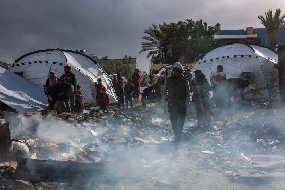 استشهاد 18 فلسطينيًا في قصف للاحتلال على قطاع غزة