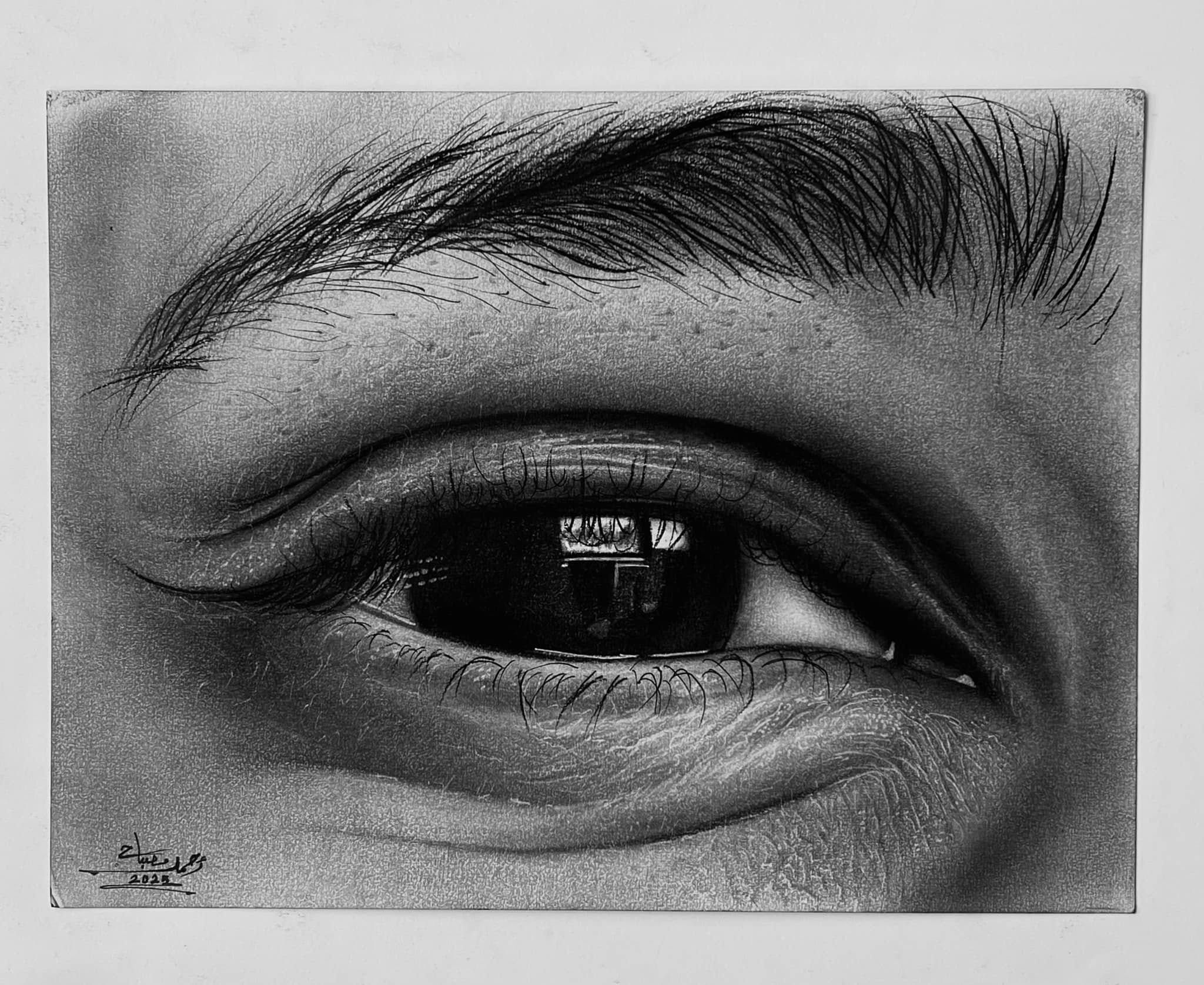 رسمه رموش وعين شخص