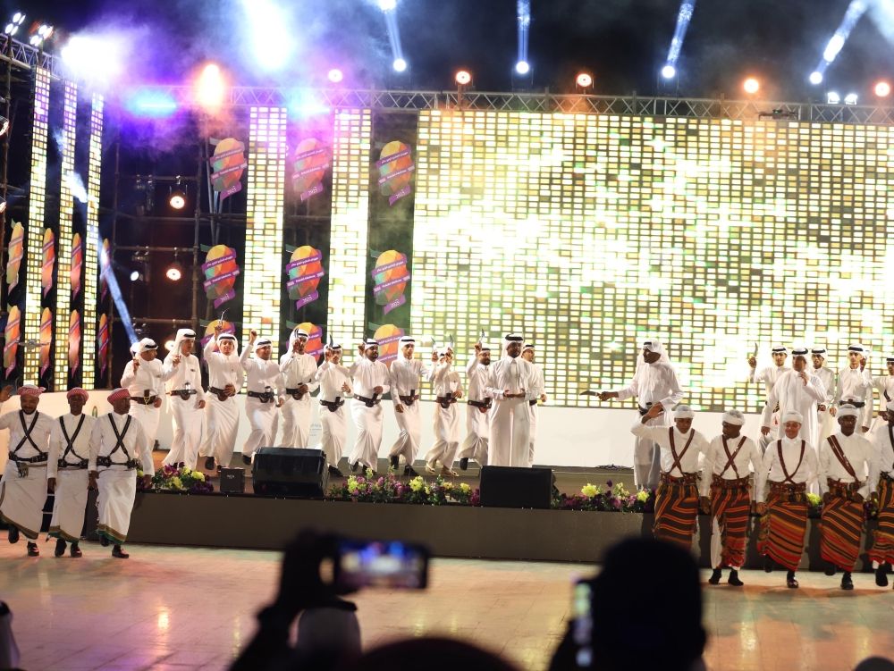 محافظ القنفذة يدشن مهرجان المانجو الرابع عشر - اليوم