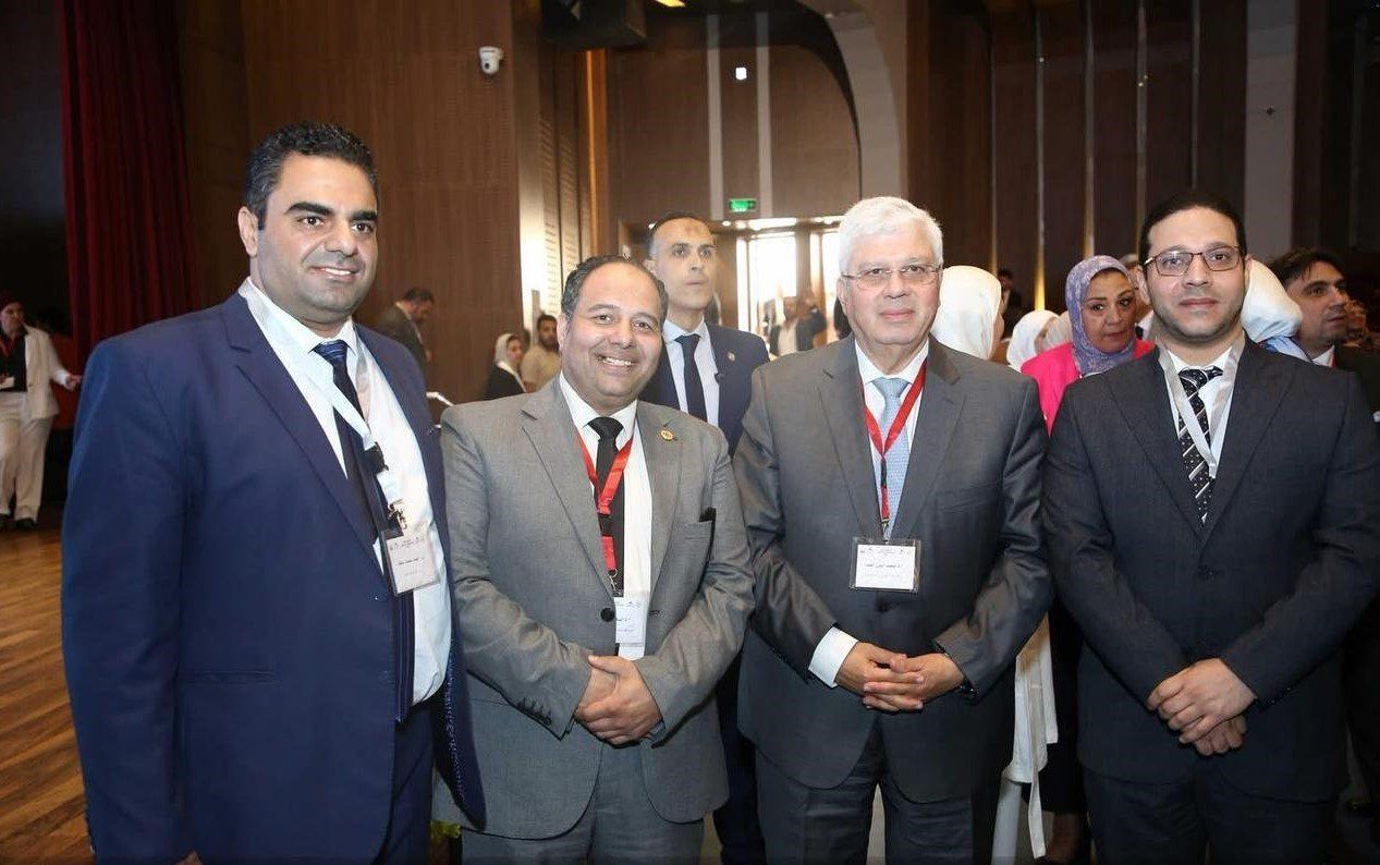 الدكتور إسلام عامر مع وزير التعليم العالى الدكتور إسلام عامر مع وزير التعليم العالى