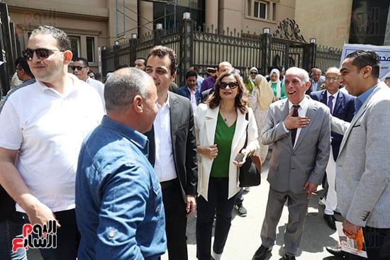 الكاتبة الصحفية علا الشافعى والمرشح الزميل محمد السيد الكاتبة الصحفية علا الشافعى والمرشح الزميل محمد السيد