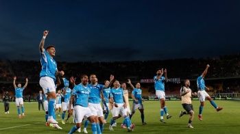 نابولي يسير بثبات نحو لقب الدوري الإيطالي بفوزه على ليتشي