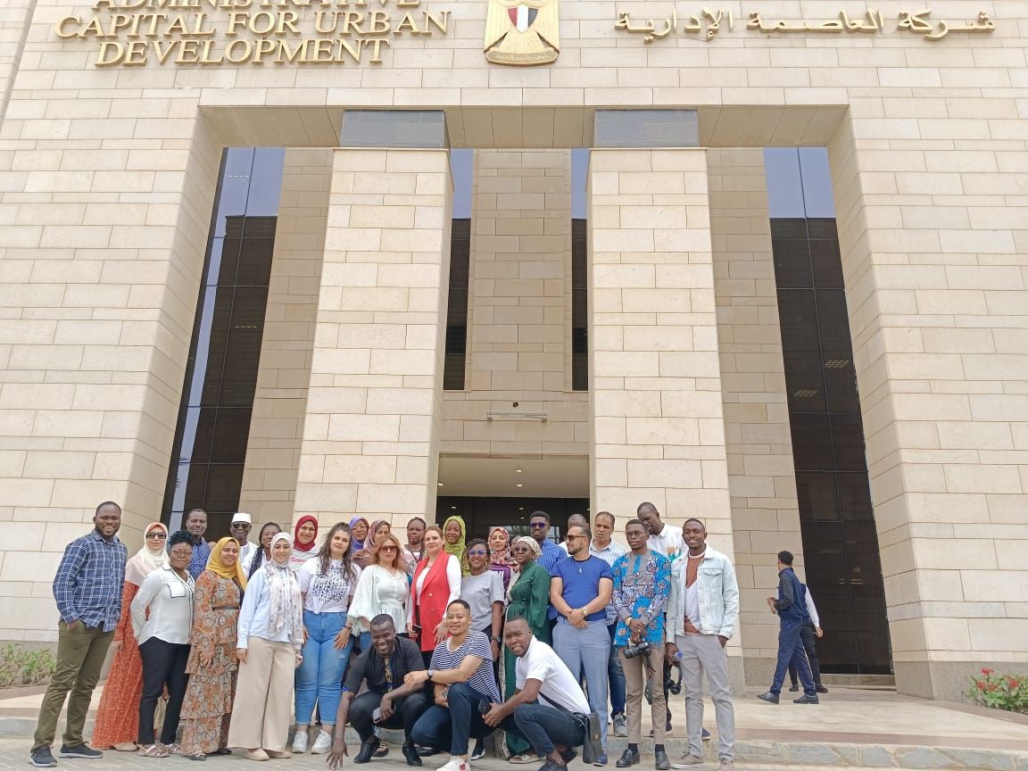 جانب من الزيارة جانب من الزيارة