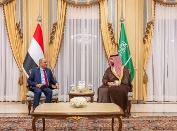 وزير الدفاع: المملكة مستمرة في دعم الحكومة اليمنية اقتصاديًا وتنمويًا