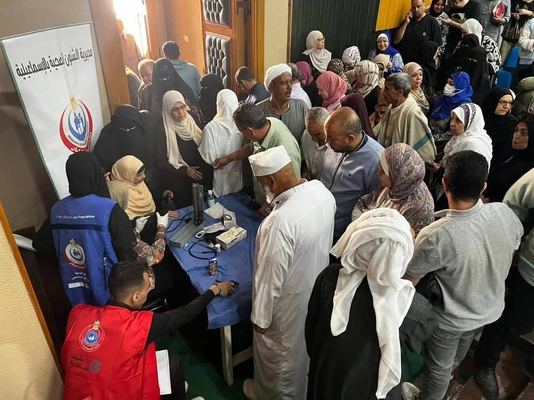 جانب من الندوة (2) جانب من الندوة (2)