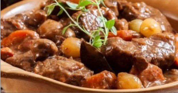 خطوات عمل صينية خضار باللحمة