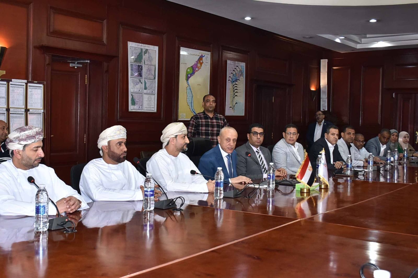 قيادات شمال الباطنة بسلطنة عمان لبحث التعاون الإستثمارى مع الأقصر قيادات شمال الباطنة بسلطنة عمان لبحث التعاون الإستثمارى مع الأقصر