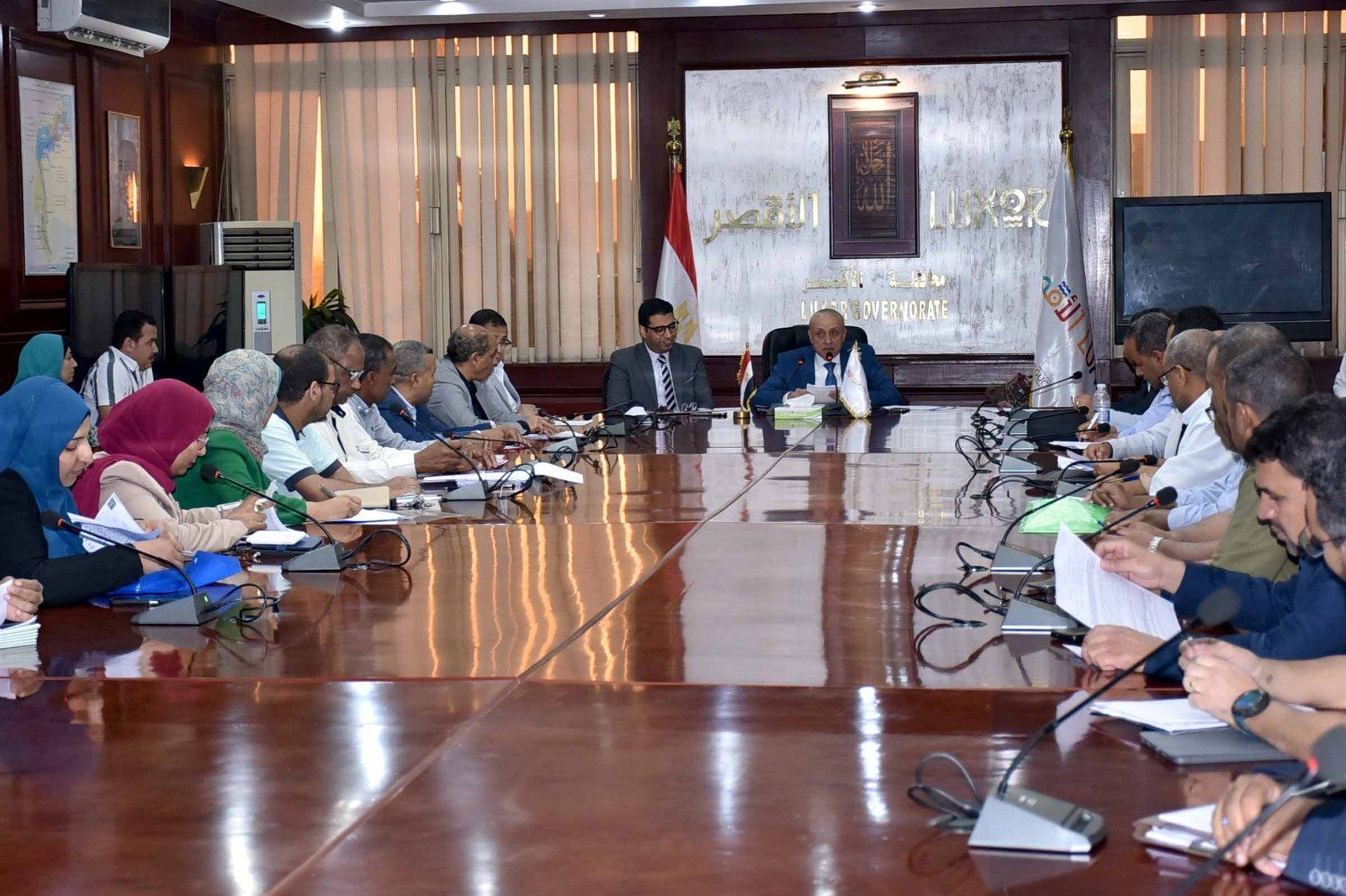 محافظ الأقصر يؤكد على عدم التهاون في مخالفات البناء محافظ الأقصر يؤكد على عدم التهاون في مخالفات البناء