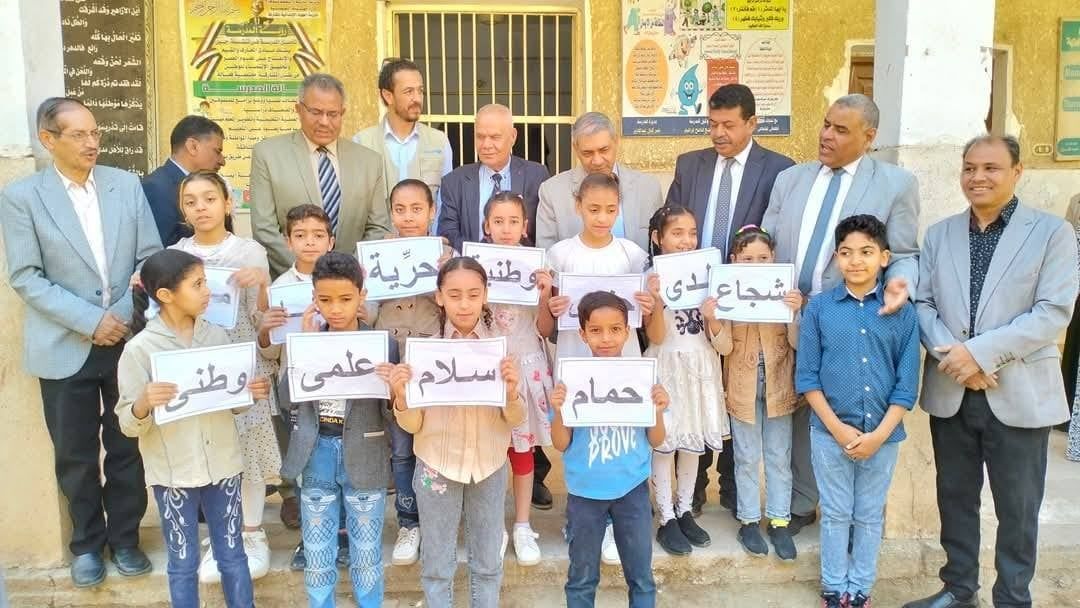 من داخل المدرسة من داخل المدرسة