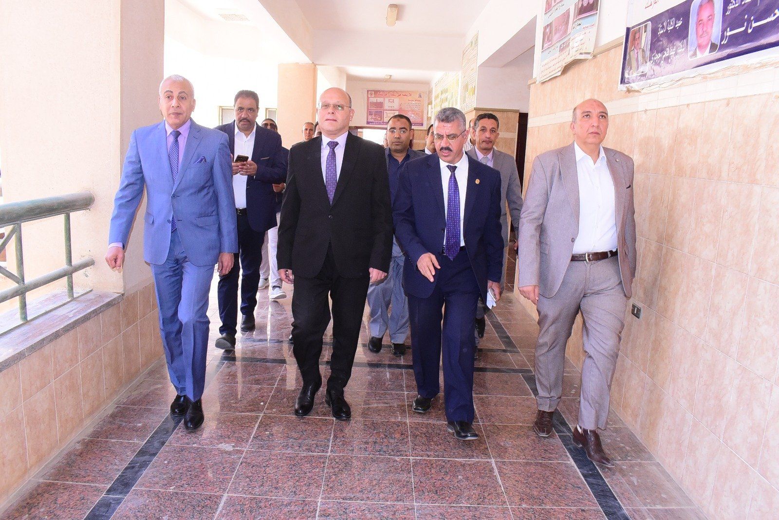 رئيس الجامعة يصل لإفتتاح المكتبتين رئيس الجامعة يصل لإفتتاح المكتبتين
