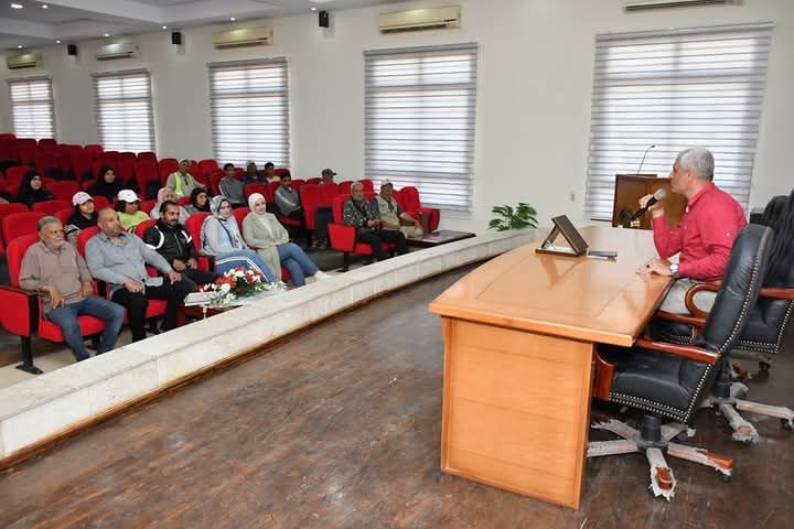 لقاء مدير المدينة لقاء مدير المدينة