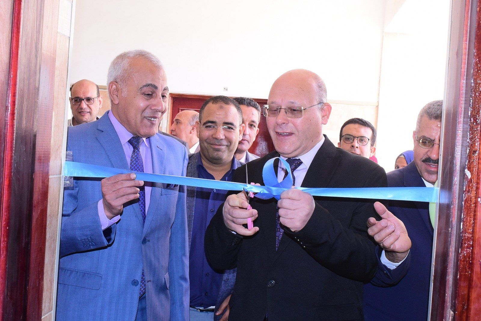 رئيس الجامعة ونائبه بالإفتتاح رئيس الجامعة ونائبه بالإفتتاح