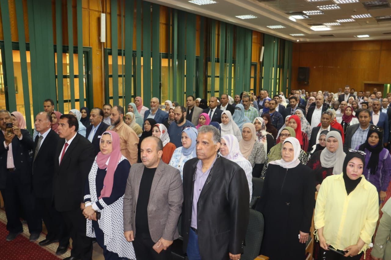 خلال الاحتفالية خلال الاحتفالية