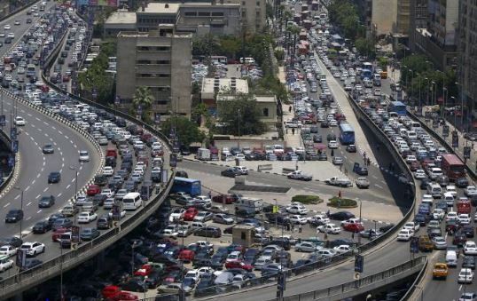 قبل ما تنزل من بيتك.. كثافات مرورية على أغلب طرق ومحاور القاهرة والجيزة