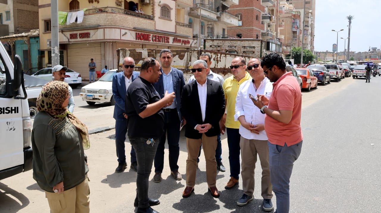 محافظ الإسماعيلية يتابع مع رئيس مركز ومدينة الإسما محافظ الإسماعيلية يتابع مع رئيس مركز ومدينة الإسما