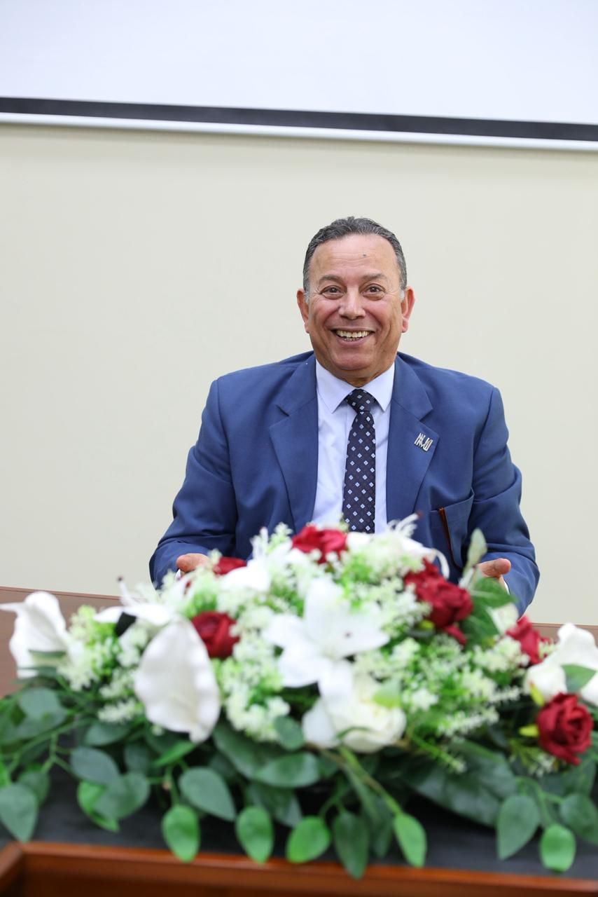 دكتور معوض الخولي رئيس جامعة المنصورة الجديدة دكتور معوض الخولي رئيس جامعة المنصورة الجديدة