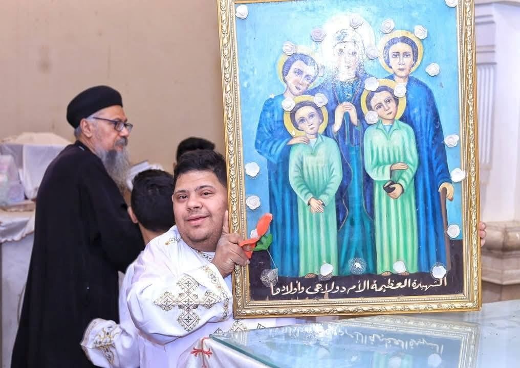 فرحة الاحتفال بعيد استشهاد الأم دولاجى وأولادها الأربعة فرحة الاحتفال بعيد استشهاد الأم دولاجى وأولادها الأربعة