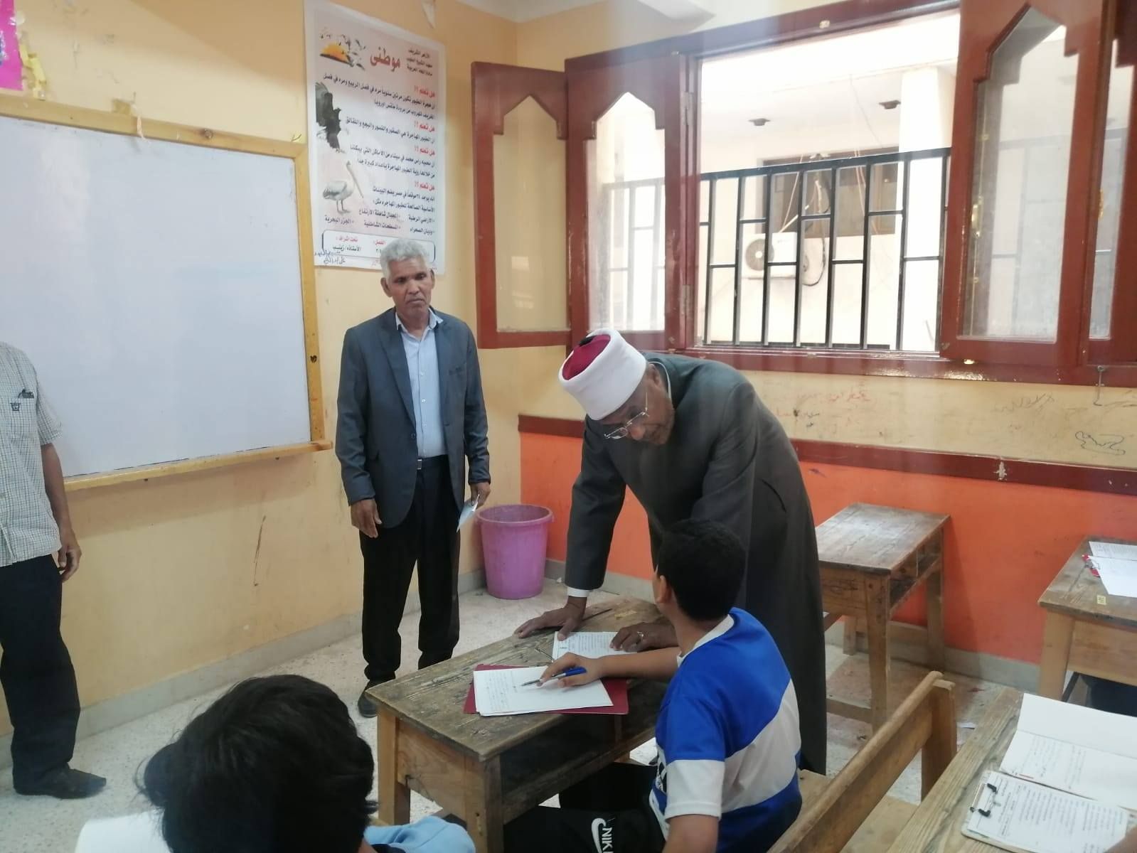 رصد انتظام لجان امتحانات الشهادات الإبتدائية والإعدادية الأزهرية رصد انتظام لجان امتحانات الشهادات الإبتدائية والإعدادية الأزهرية
