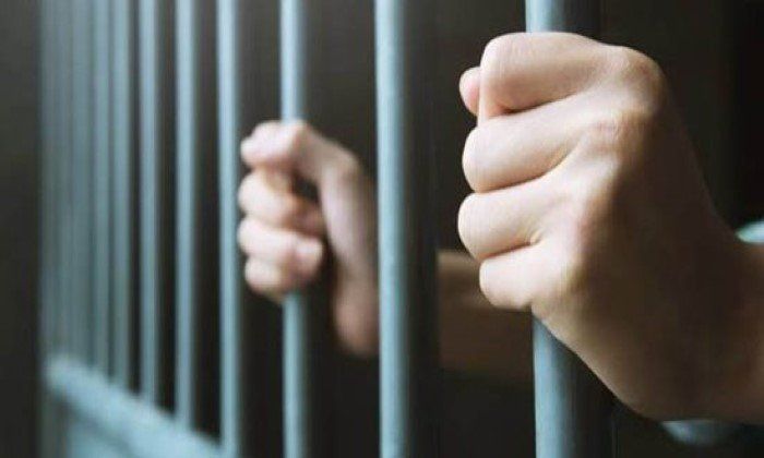 حبس عاطلين 4 أيام لحيازتهما 120 طربة حشيش وأسلحة نارية بإيتاي البارود