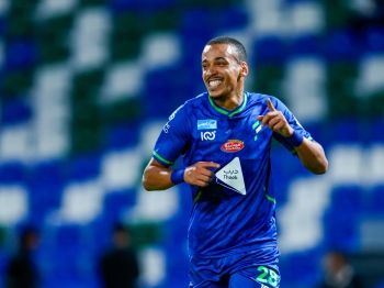 بعد تسجيله هدفين في شباك الهلال.. سفيان بن دبكة منقذ الفتح هذا الموسم