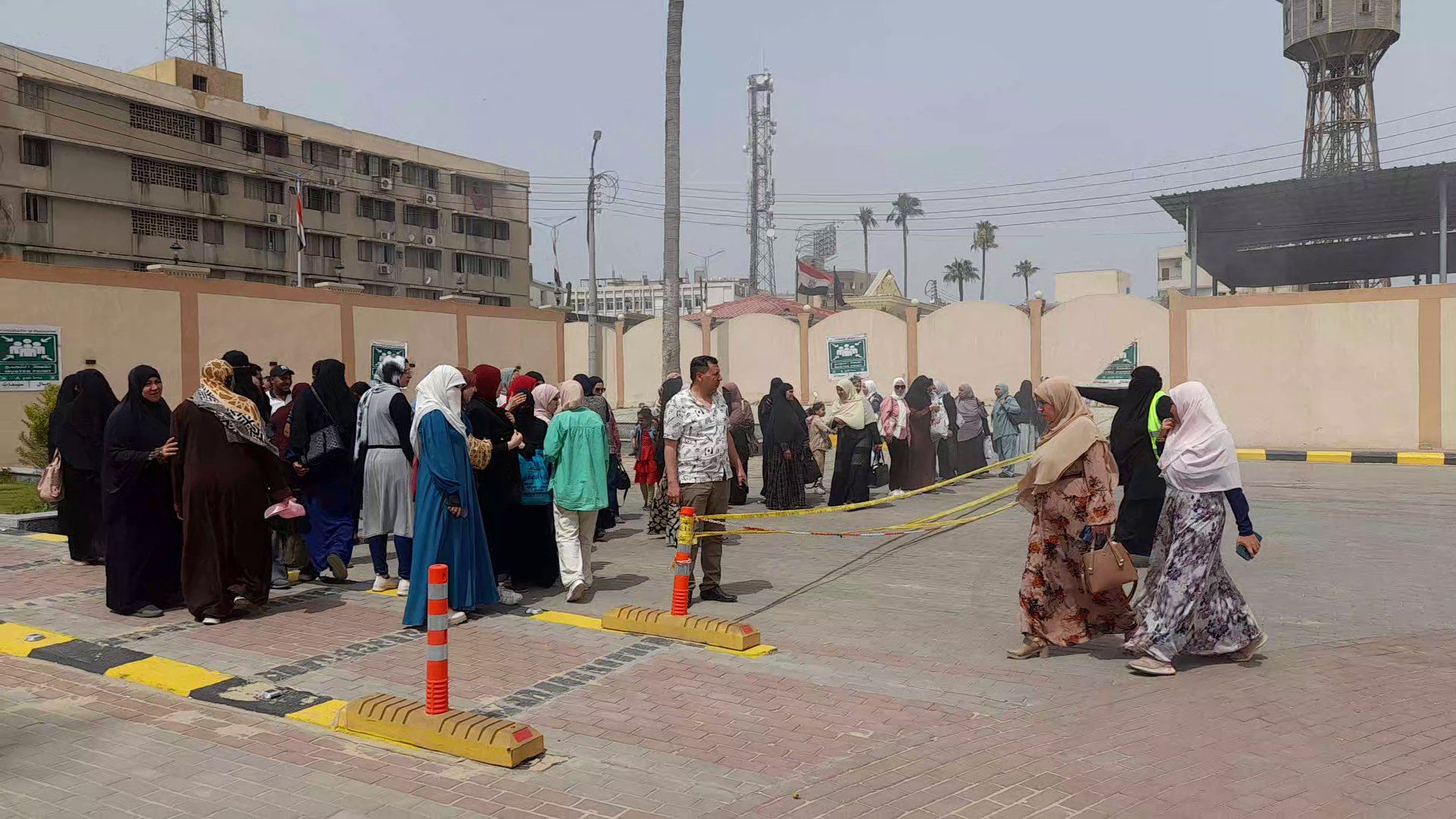جانب من تجربة الاخلاء بمركز مدينة كفر الشيخ جانب من تجربة الاخلاء بمركز مدينة كفر الشيخ