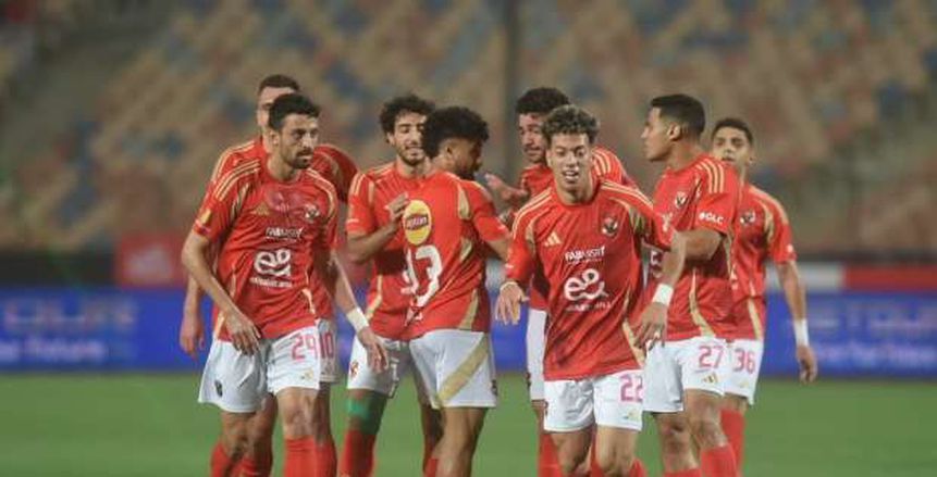 انفراجة في أزمة الظهير الأيسر للأهلي قبل جولة حسم الدوري أمام فاركو انفراجة في أزمة الظهير الأيسر للأهلي قبل جولة حسم الدوري أمام فاركو