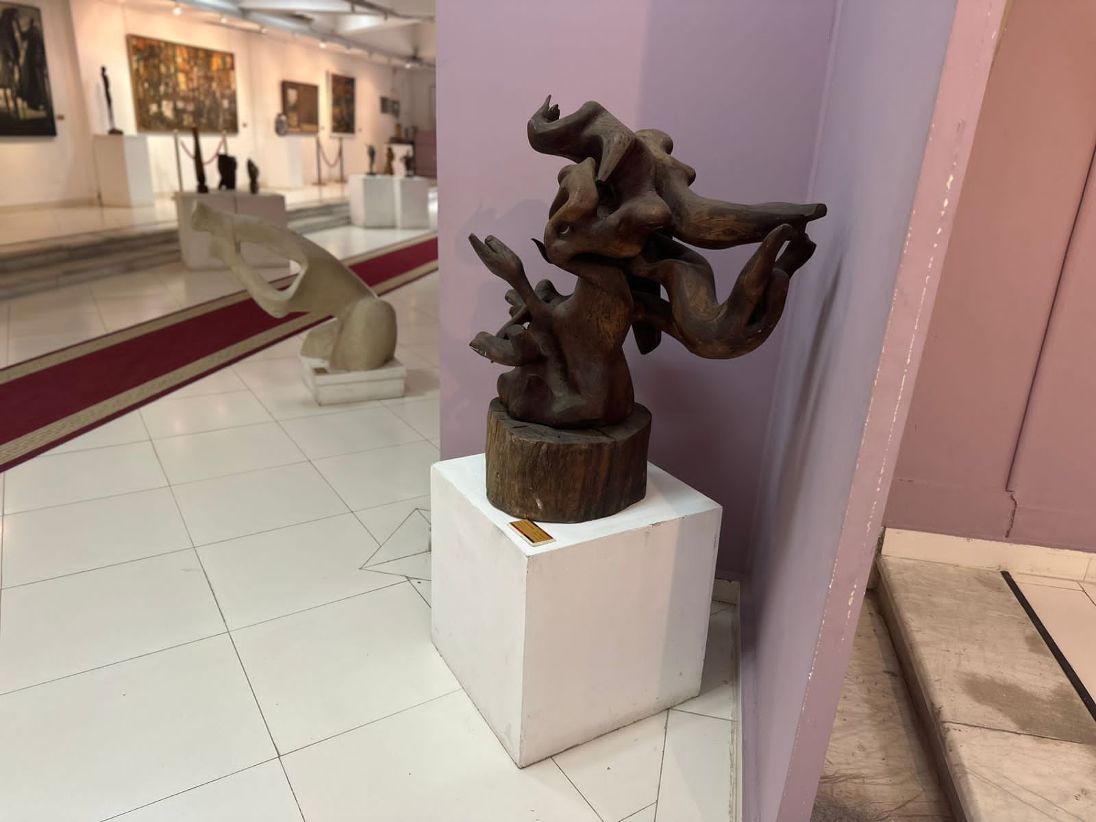 تماثيل في المتحف تماثيل في المتحف