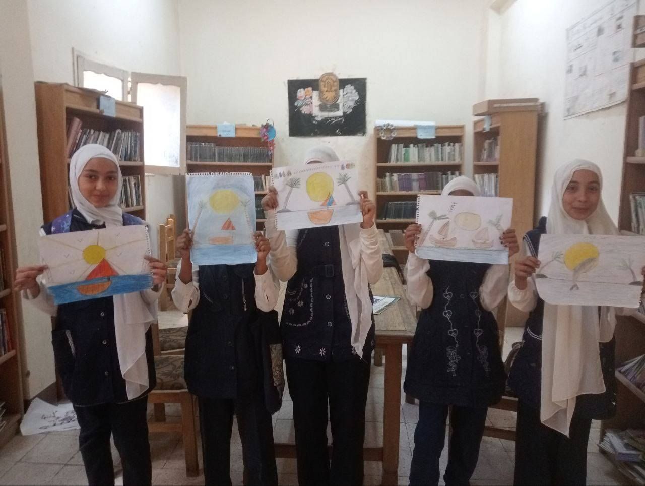 جانب من ورش العمل لدعم الطلبة فى قصور ثقافة الأقصر جانب من ورش العمل لدعم الطلبة فى قصور ثقافة الأقصر