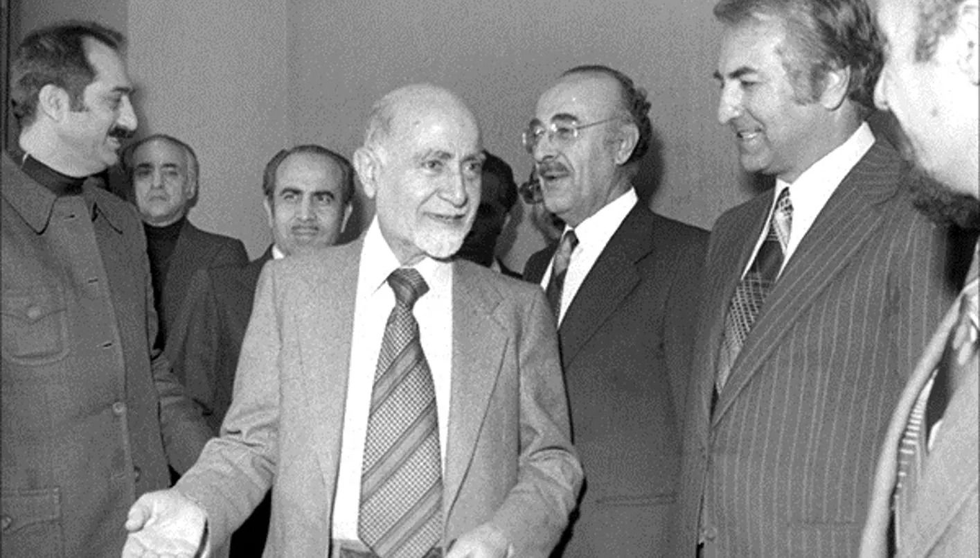 إيران.