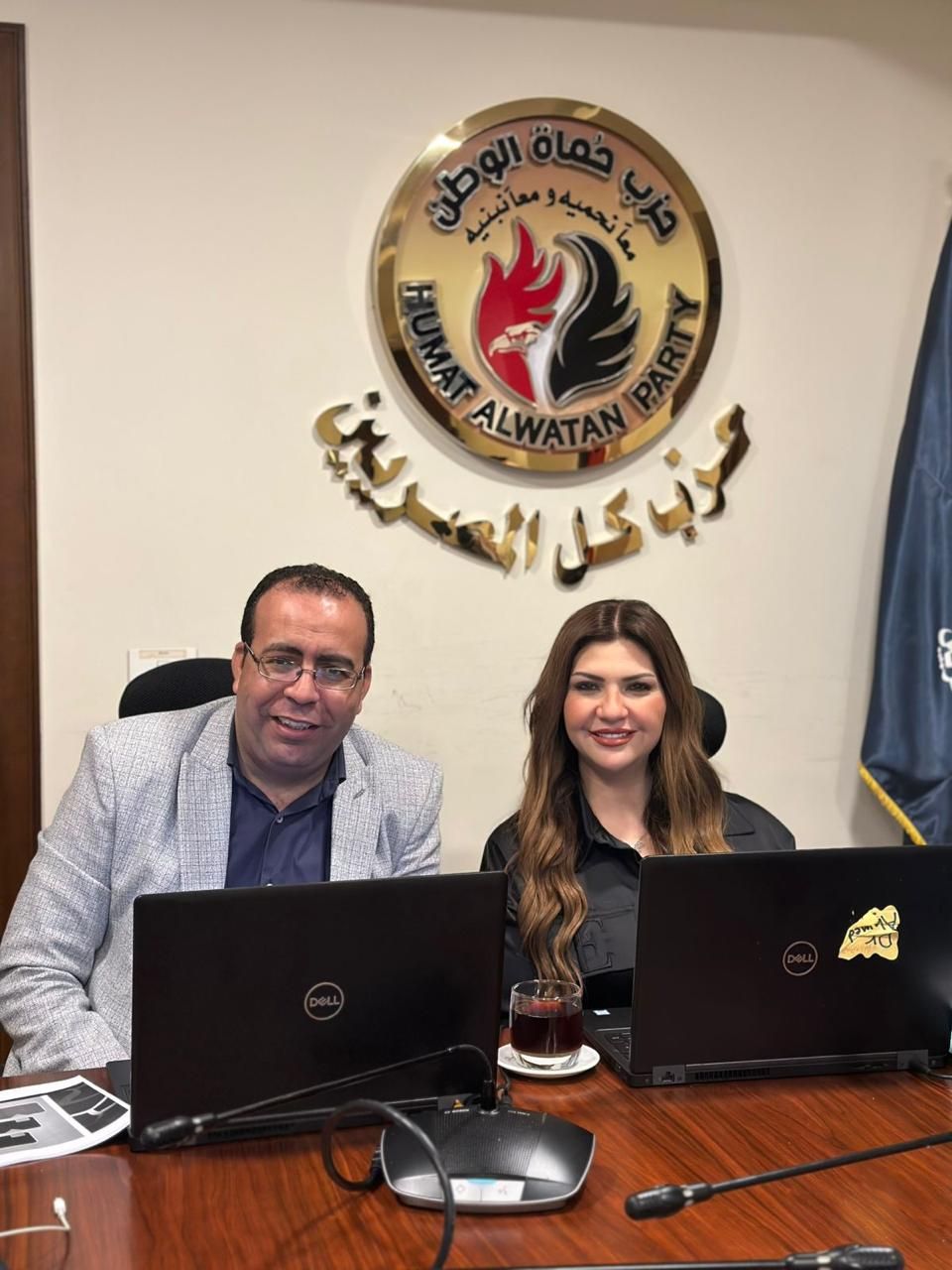 محاضرة عن التسويق السياسي وبناء الهوية الشخصية (1) محاضرة عن التسويق السياسي وبناء الهوية الشخصية (1)