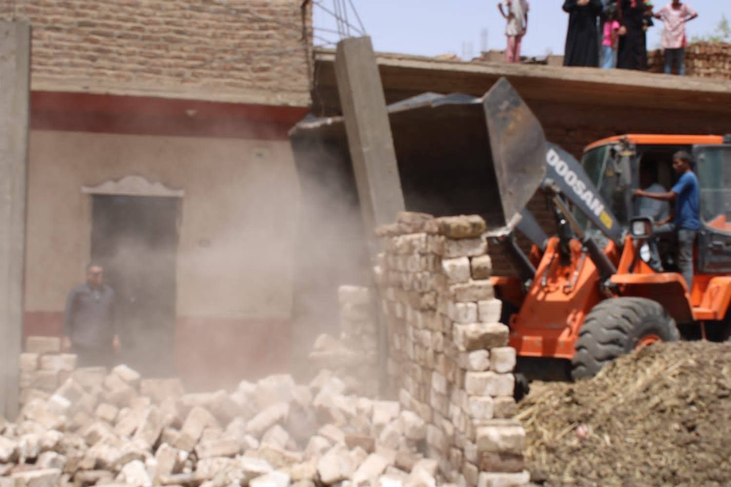 حملات إسترداد 391 فدان من ملفات التقنين غير المستوفى بأرمنت حملات إسترداد 391 فدان من ملفات التقنين غير المستوفى بأرمنت