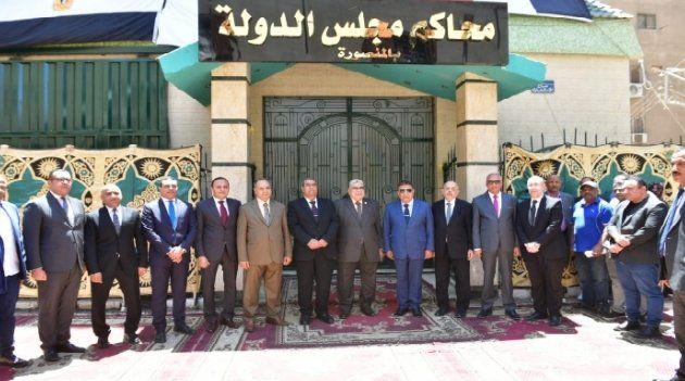 محافظ الدقهلية ورئيس مجلس الدولة يضعان حجر الأساس لمبنى المجلس الجديد