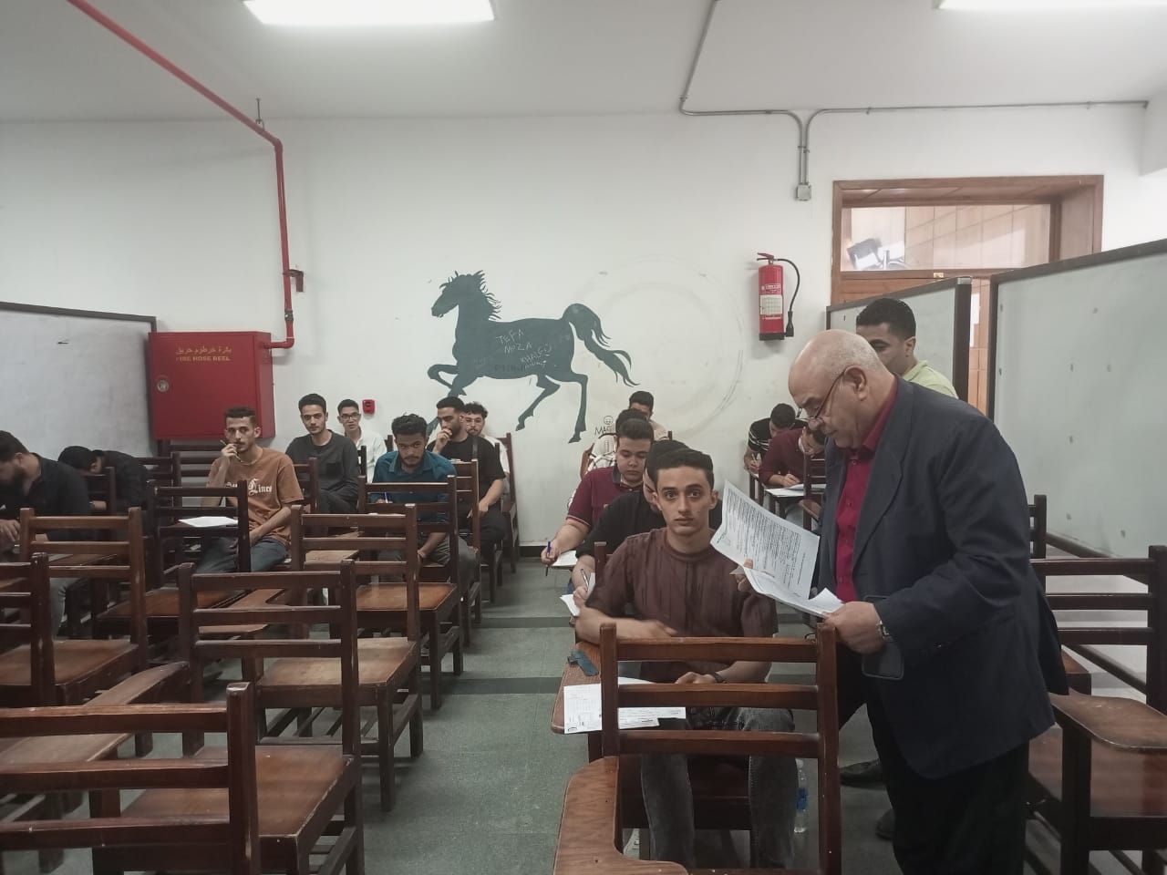 خلال جولة رئيس الجامعة خلال جولة رئيس الجامعة