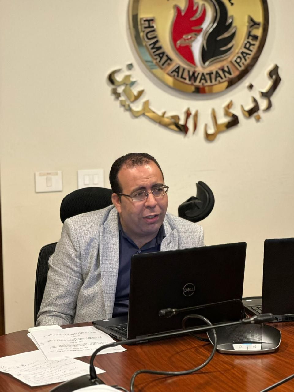 محاضرة عن التسويق السياسي وبناء الهوية الشخصية (4) محاضرة عن التسويق السياسي وبناء الهوية الشخصية (4)