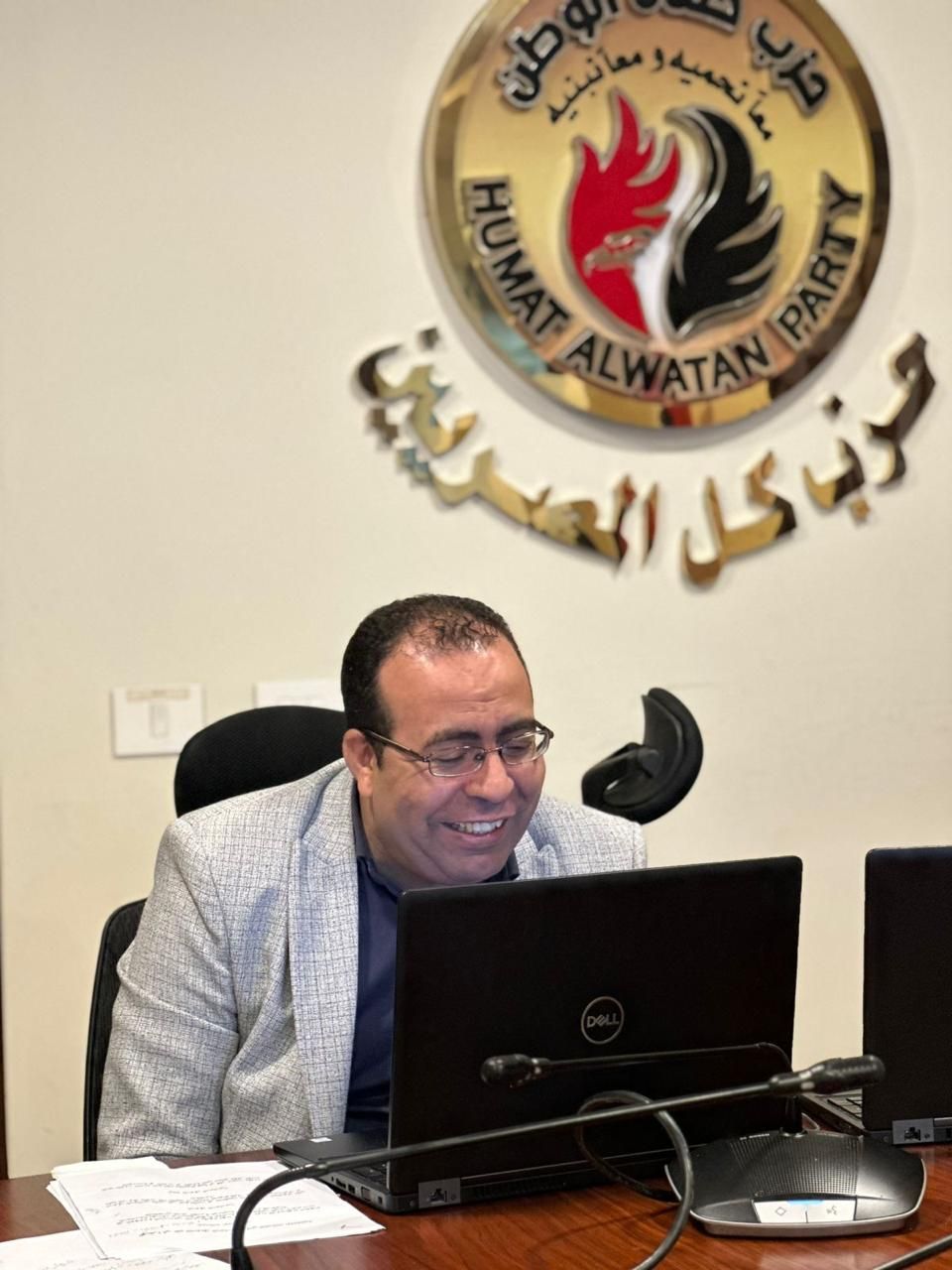 محاضرة عن التسويق السياسي وبناء الهوية الشخصية (5) محاضرة عن التسويق السياسي وبناء الهوية الشخصية (5)