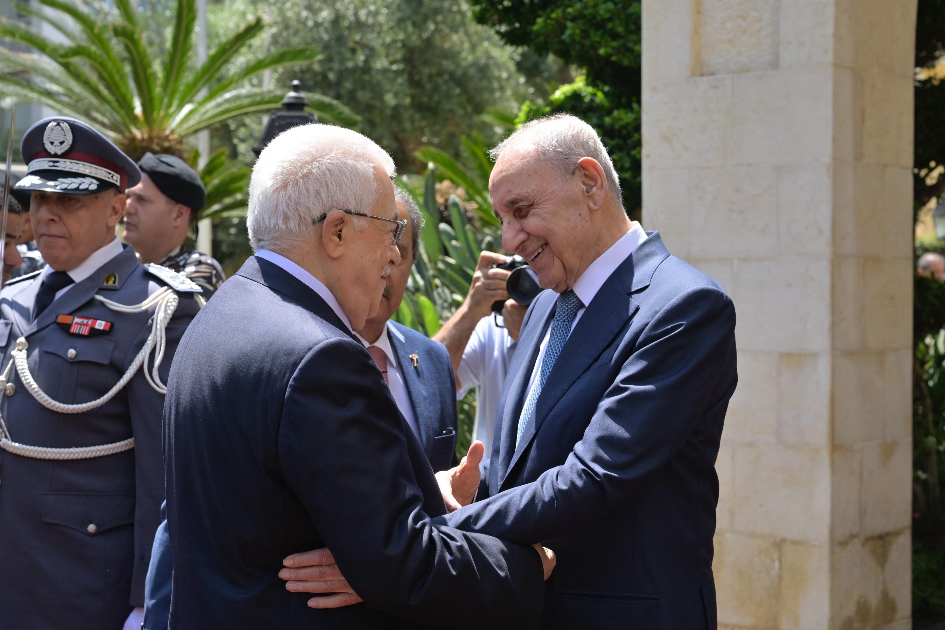 abd6ea0900.jpg