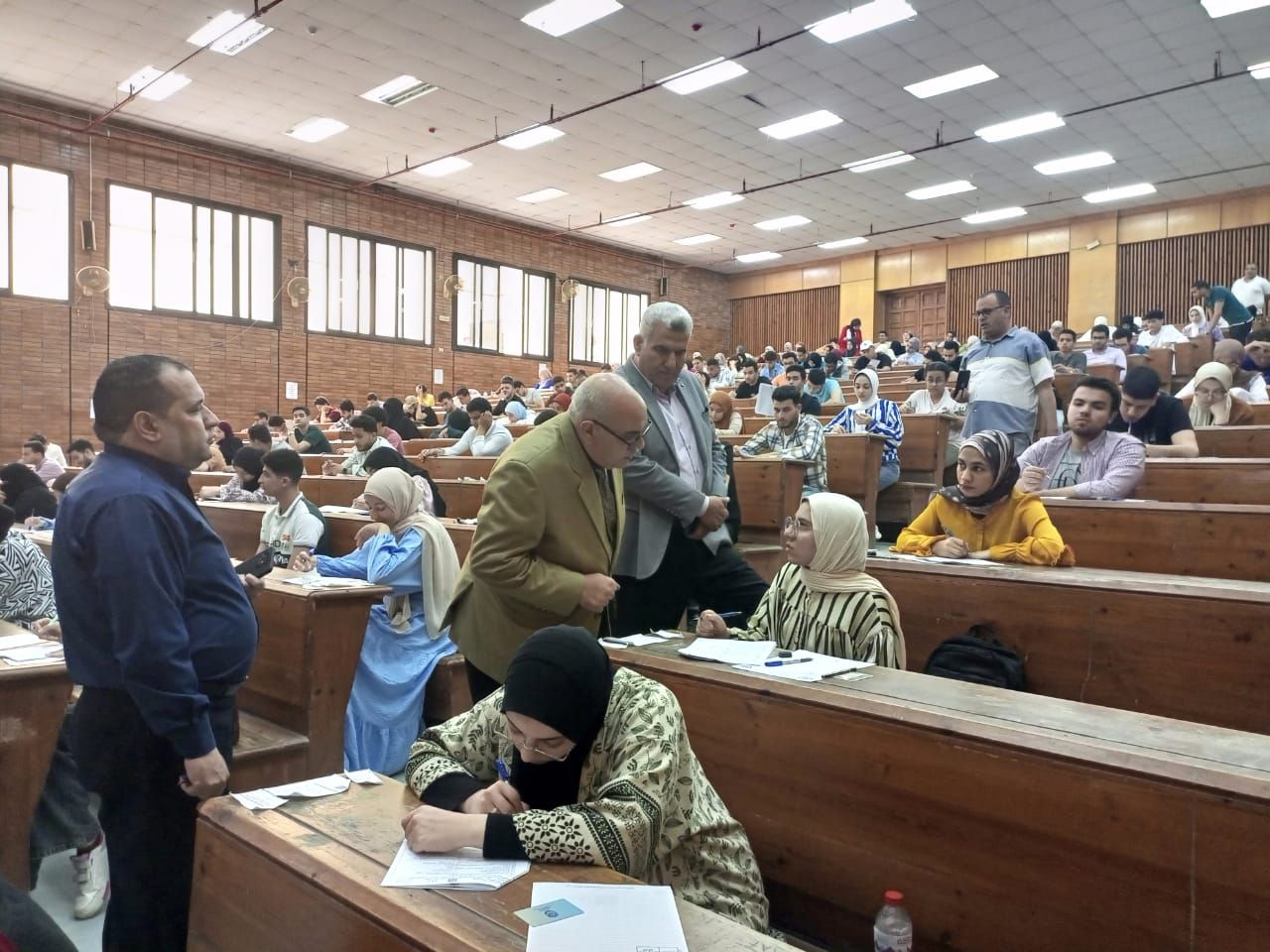 جولة امتحانانت جامعة دمنهور (5) جولة امتحانانت جامعة دمنهور (5)