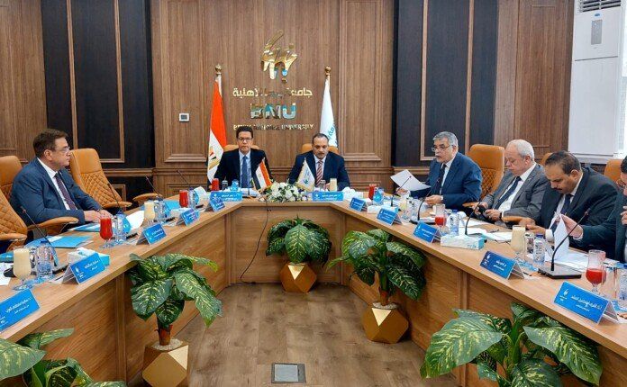 مجلس جامعة بنها الأهلية يقر هيكلًا إداريًا جديدًا ويعزز التعاون الدولي ودعم الطلاب