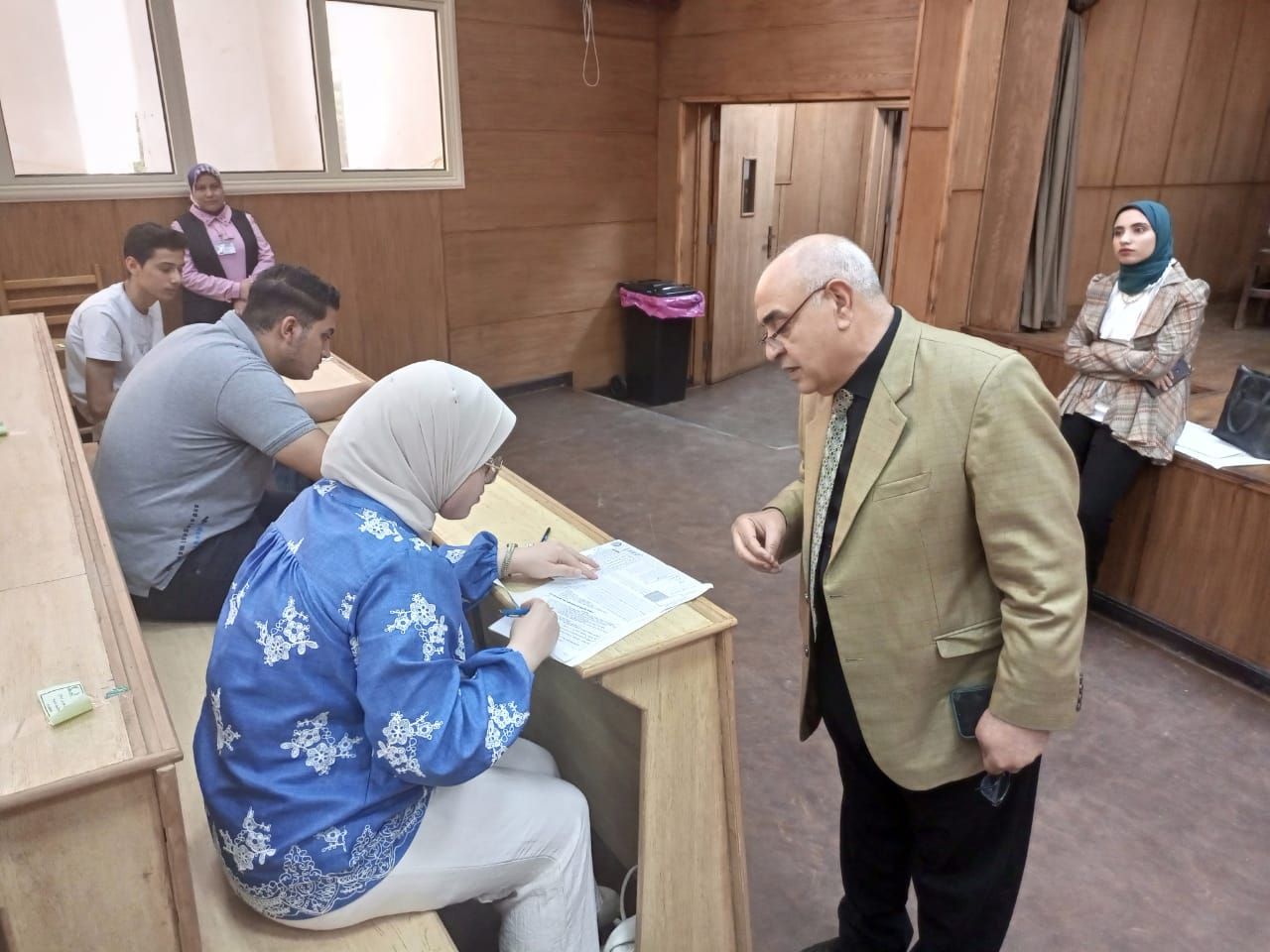 جولة امتحانانت جامعة دمنهور (1) جولة امتحانانت جامعة دمنهور (1)