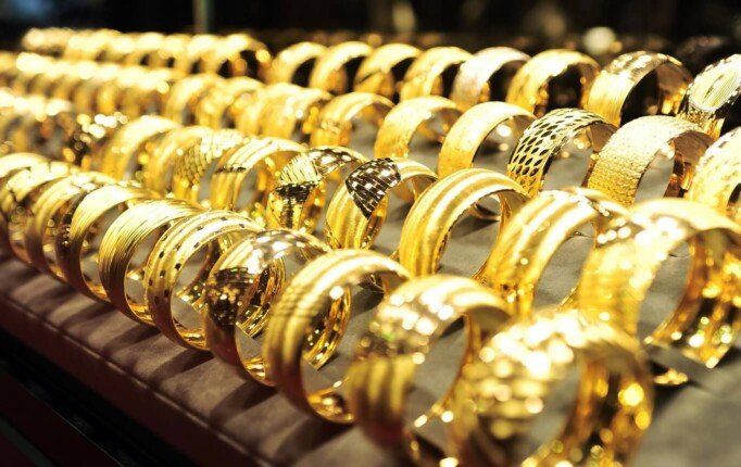 سعر الذهب في نهاية التعاملات المسائية اليوم السبت 10 مايو 2025