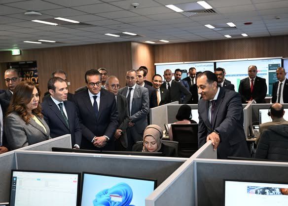 رئيس الوزراء يفتتح المقر الرئيسي الجديد لهيئة الإسعاف المصرية