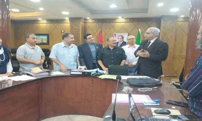 مدير تعليم القليوبية يتابع سير امتحانات الدبلومات الفنية العملية