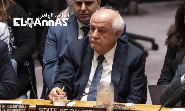 “ضرب بقبضته على الطاولة”… مندوب فلسطين يبكي أمام العالم (صور)