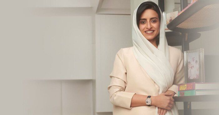الإماراتية شيخة النويس