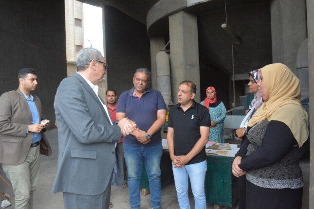 محافظ الغربية يتفقد أعمال توريد القمح بـ كفر الزيات وطنطا