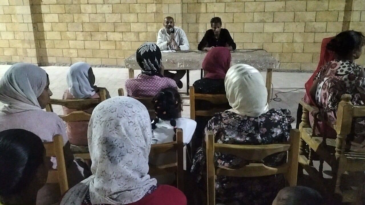 أنشطة ومحاضرات حول التفكك الأسرى وتعزيز القيم بالمجتمع أنشطة ومحاضرات حول التفكك الأسرى وتعزيز القيم بالمجتمع