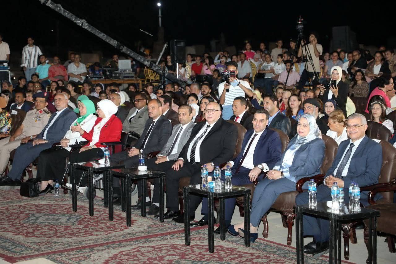 محافظ الشرقية يشهد فعاليات المنتدي السياحي الدولي الأول لمسار العائلة المقدسة بتل بسطا (2) محافظ الشرقية يشهد فعاليات المنتدي السياحي الدولي الأول لمسار العائلة المقدسة بتل بسطا (2)