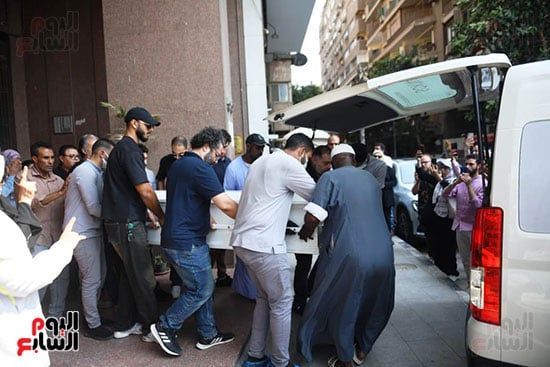 نقل جثمان سميحة أيوب من منزلها بالزمالك نقل جثمان سميحة أيوب من منزلها بالزمالك