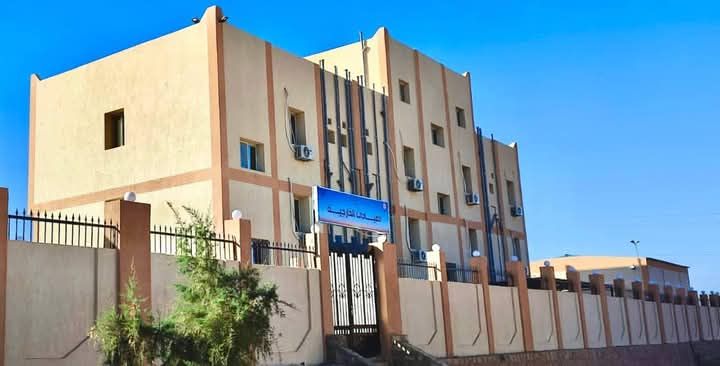 العيادات الخارجية بمركز العزيمة